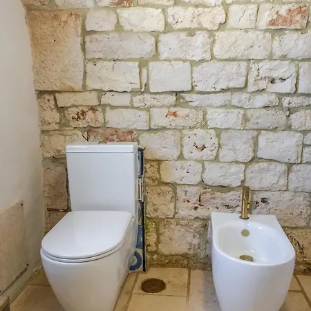 Trulli Boutique & Santa Lucia (Brindisi)