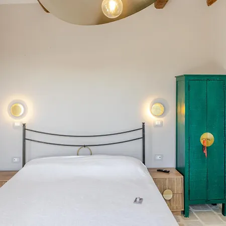 Trulli Boutique & Santa Lucia (Brindisi)