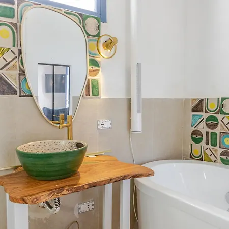 Trulli Boutique & 4*